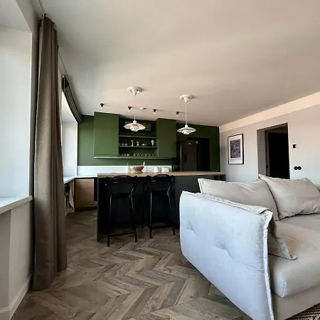 Apartment Old-new In *