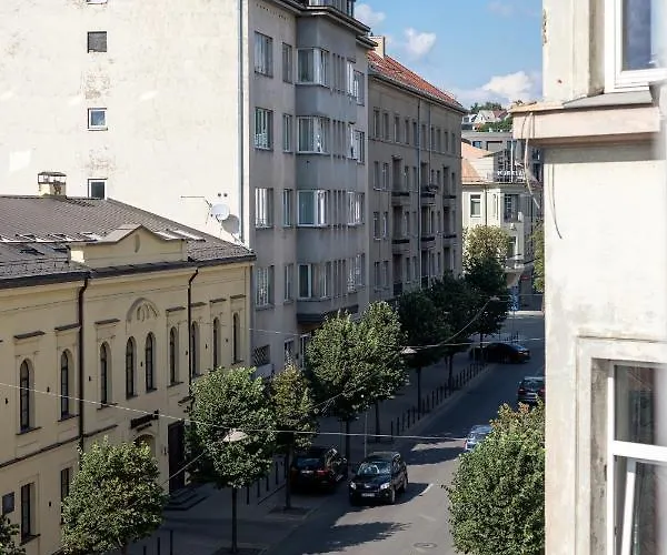 Old-new In Lägenhet