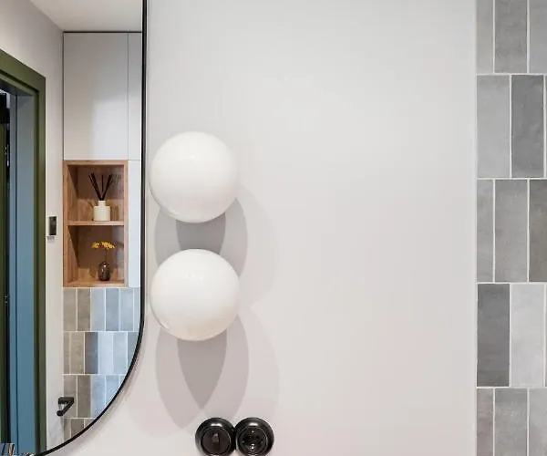 Old-new In Lägenhet Kaunas